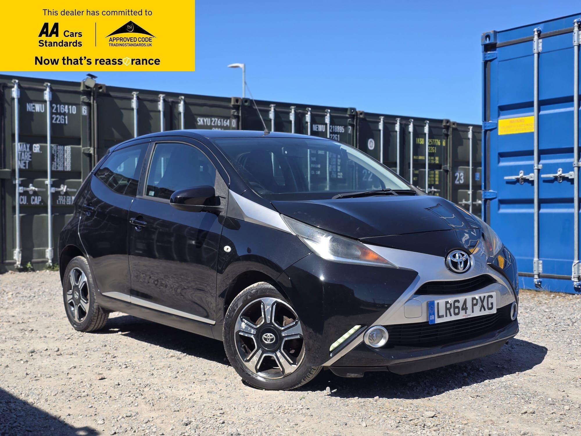 1.0 VVT-i x-clusiv Hatchback 5dr Petrol x-shift Euro 5 Euro 5 (68 ps)